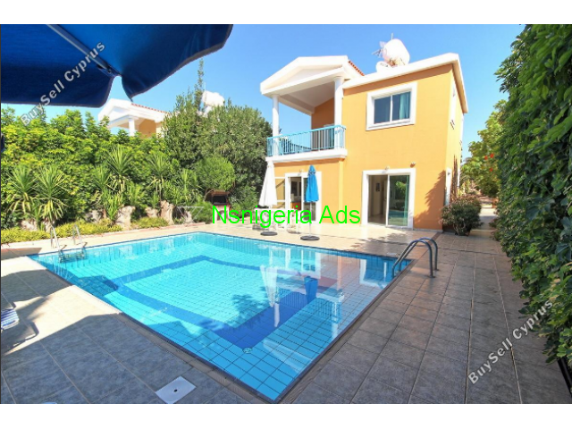 3 Bedroom Detached house for sale in Chlorakas, Paphos